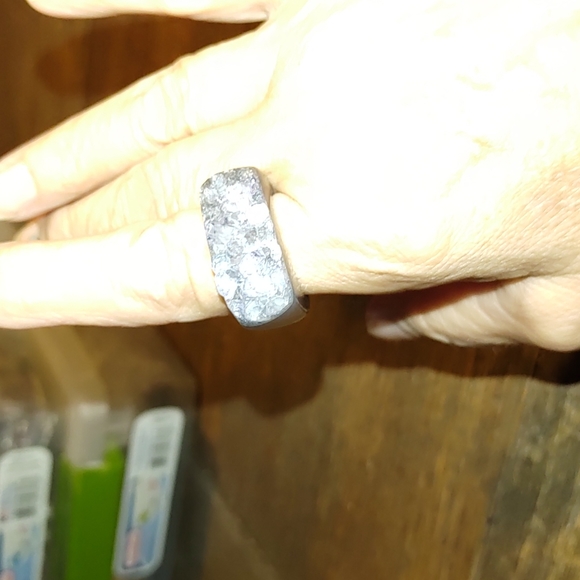 Solid Amethyst Ring - Picture 6 of 8